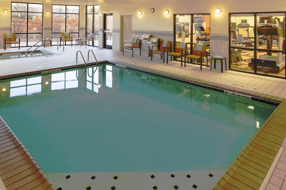 Courtyard By Marriott Chicago Schaumburg/Woodfield Mall Exteriör bild